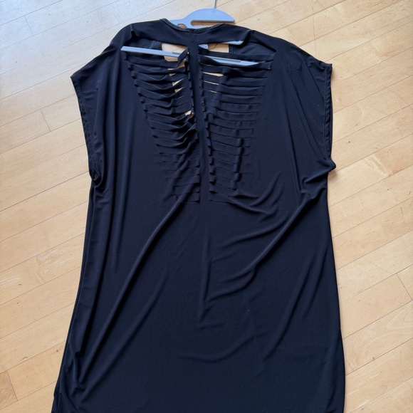 Jordan Taylor Black cut out swim cover up, M, CB2527 - Picture 4 of 4